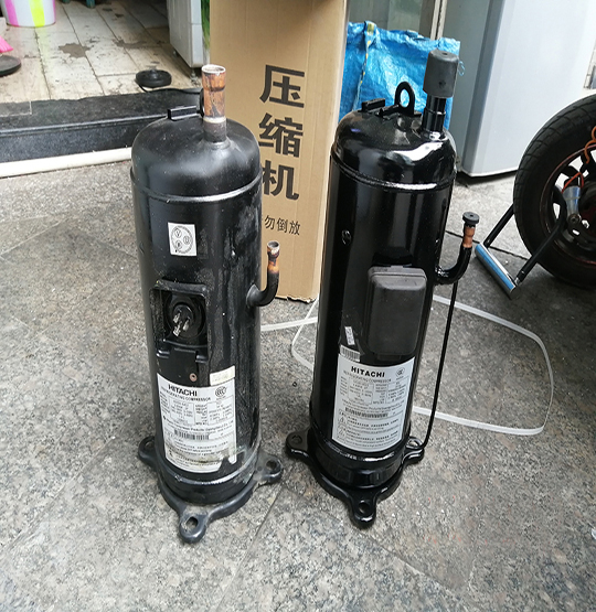 德城中央空调压缩机的更换维修